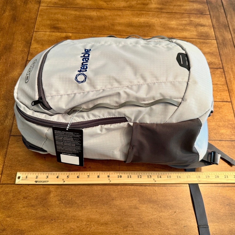 OGIO Tenable Gray Ripstop Tech Vault Laptop Backpack New With Tags - Picture 11 of 12